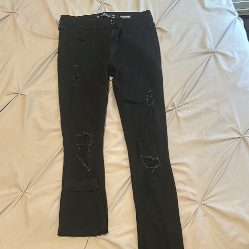 Women's Black Distressed Jeans